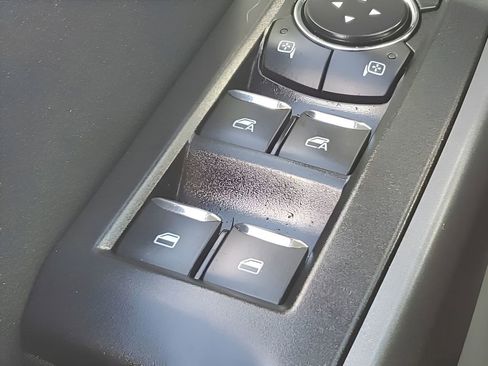 Used 2025 Ford F250 XLT image 27