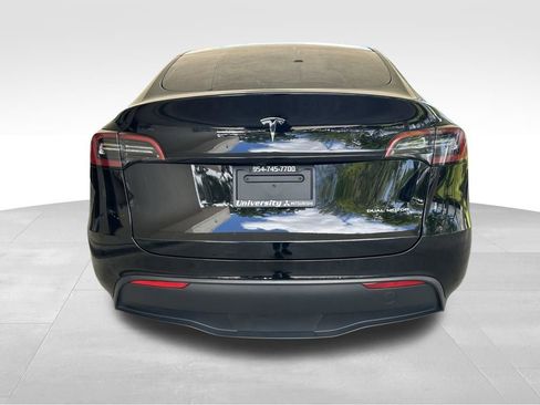 Used 2024 Tesla Model Y Long Range AWD/4WD image 27