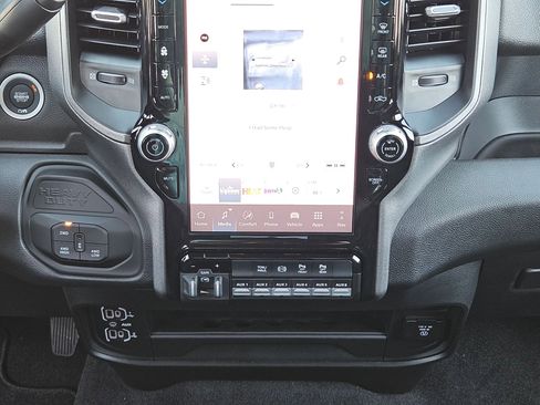 New 2026 RAM 3500 Tradesman image 35