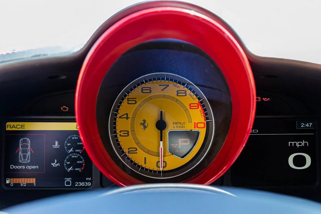Used 2013 Ferrari 458 Italia Coupe RWD image 41
