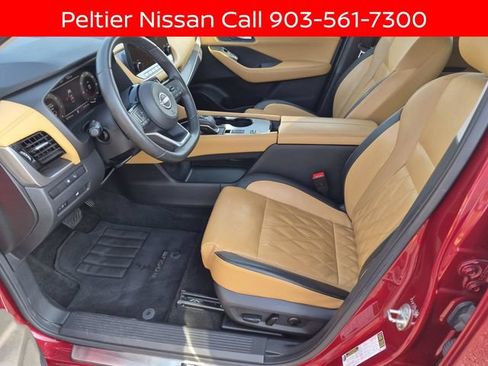 Certified 2023 Nissan Rogue Platinum w/ Platinum Premium Package FWD image 19