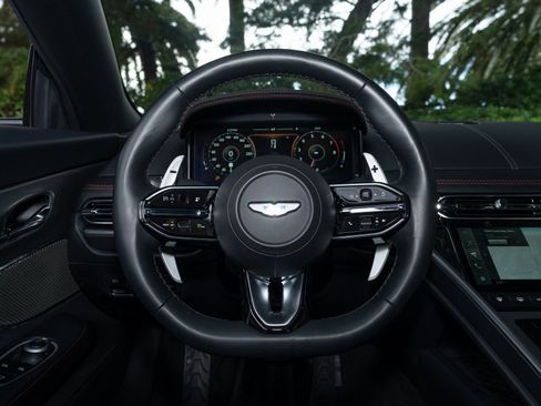 Used 2024 Aston Martin DB12 Coupe image 20