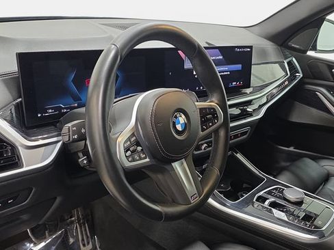 Used 2024 BMW X5 xDrive40i w/ M Sport Package AWD/4WD image 12