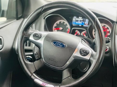 Used 2014 Ford Focus ST w/ Equipment Group 202A image 14