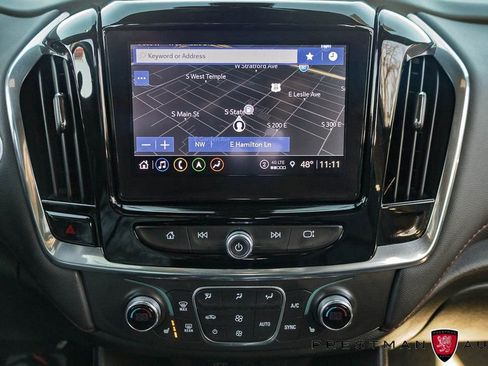 Used 2023 Chevrolet Traverse RS image 31