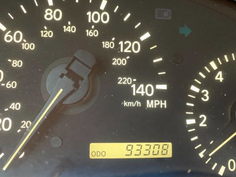 Used 2002 Lexus RX 300 FWD image 11