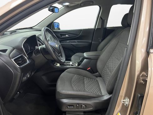 Used 2018 Chevrolet Equinox LT image 11