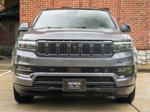Used 2025 Jeep Grand Wagoneer Series III w/ Quick Order Packagew 28T AWD/4WD image 2