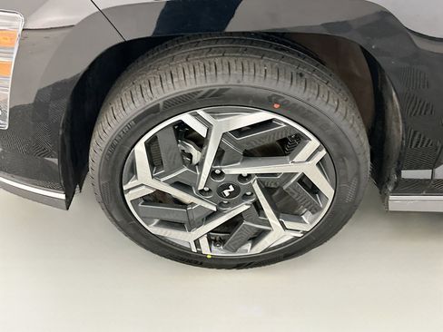 Used 2024 Hyundai Kona N Line image 11