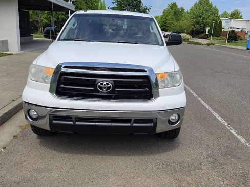Used 2012 Toyota Tundra 4x4 CrewMax w/ TRD Off-Road Pkg image 2