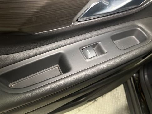 Used 2024 GMC Terrain SLT image 57