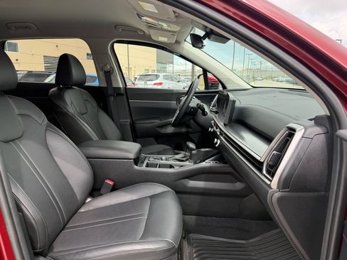 Used 2024 Kia Sorento S FWD image 28