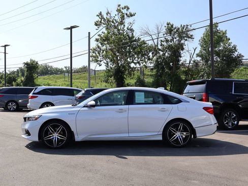 Certified 2022 Honda Accord Touring image 4