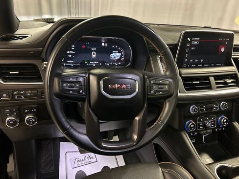Used 2023 GMC Yukon AT4 AWD/4WD image 15