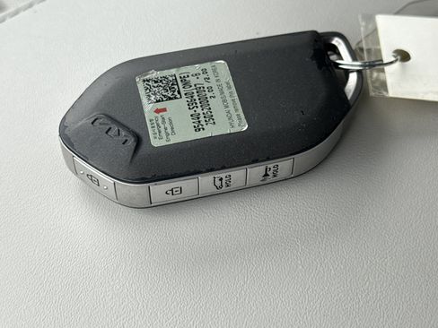 Used 2025 Kia Telluride S FWD image 37