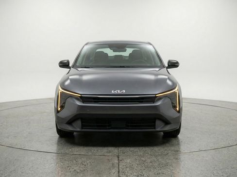 Used 2025 Kia K4 FWD image 2