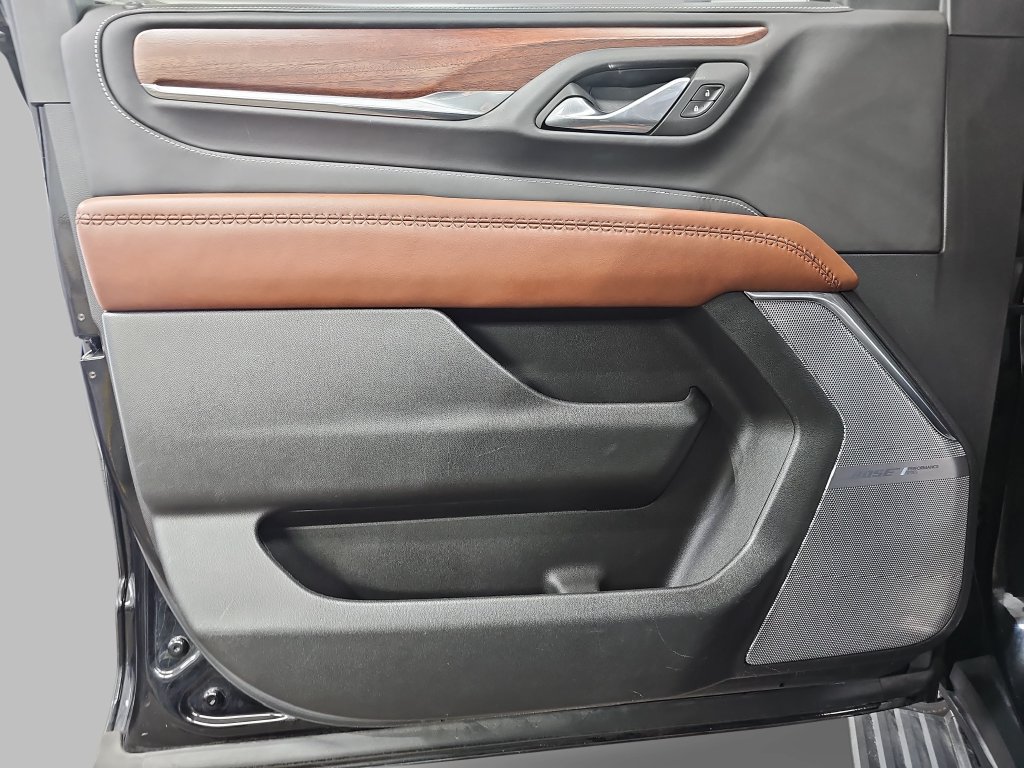 Certified 2023 GMC Yukon Denali Ultimate AWD/4WD image 33