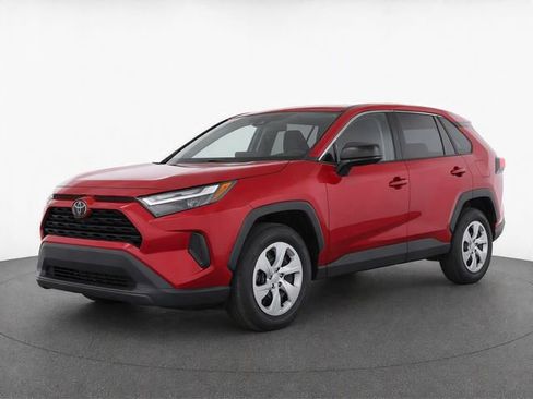 Used 2024 Toyota RAV4 LE FWD image 8