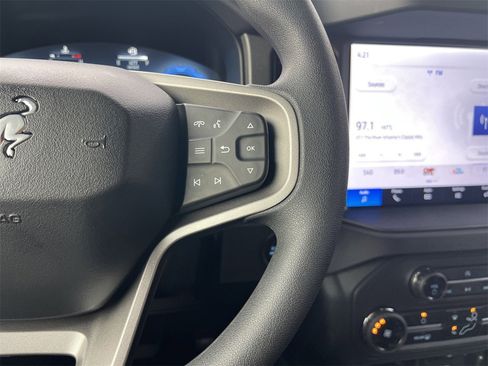 New 2025 Ford Bronco 4-Door image 10