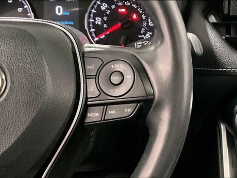 Used 2019 Toyota RAV4 XLE Premium AWD/4WD image 12