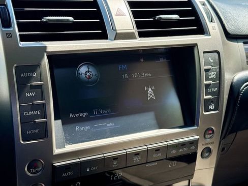 Used 2020 Lexus GX 460 Luxury image 16