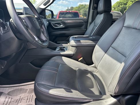Used 2023 Chevrolet Suburban RST RWD image 10