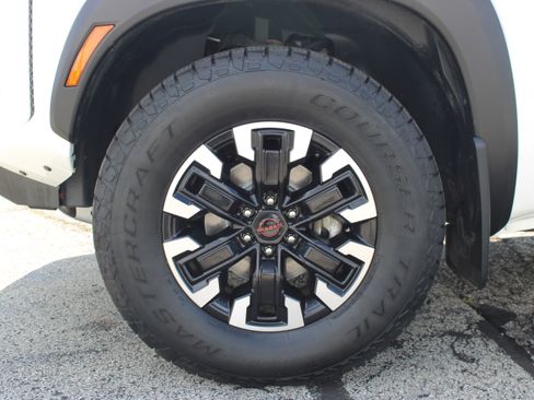 Certified 2022 Nissan Frontier PRO-4X w/ Technology Package AWD/4WD image 26
