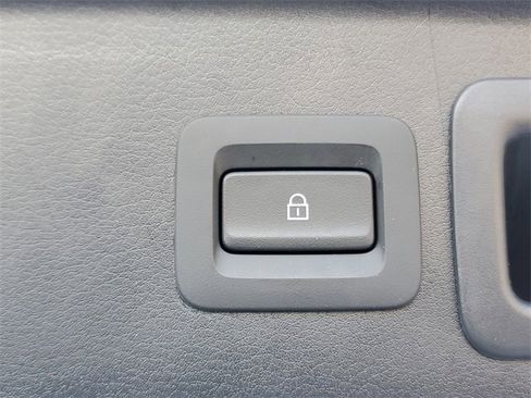 Used 2025 MAZDA CX-30 AWD 2.5 S w/ Select Sport Pkg image 10