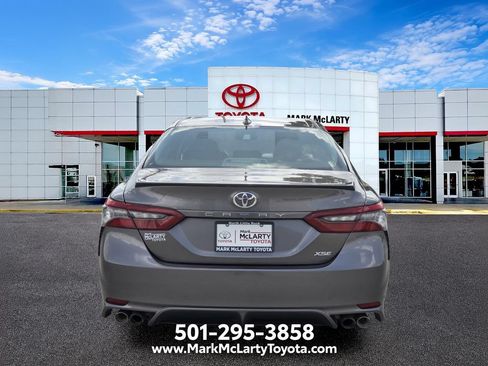 Used 2024 Toyota Camry XSE FWD image 4