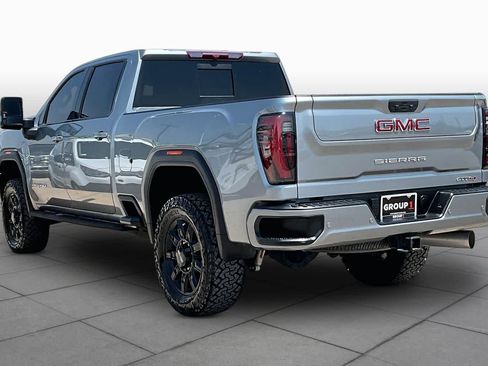 Used 2024 GMC Sierra 2500 AT4 w/ AT4 Preferred Package AWD/4WD image 12