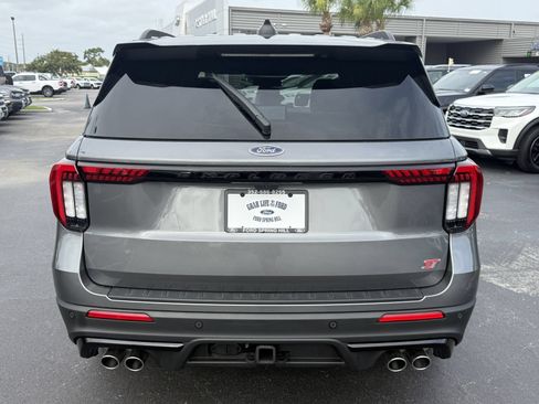 Certified 2025 Ford Explorer ST AWD/4WD image 6