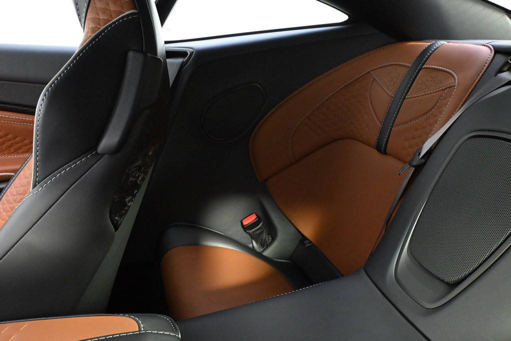 Used 2023 Aston Martin DBS Coupe RWD image 19
