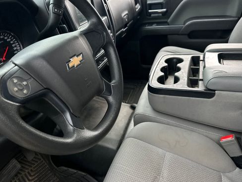 Used 2018 Chevrolet Silverado 1500 Custom RWD image 14