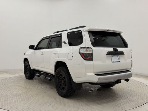 Used 2022 Toyota 4Runner TRD Off-Road Premium AWD/4WD image 3