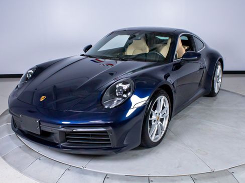 Used 2020 Porsche 911 Carrera image 2