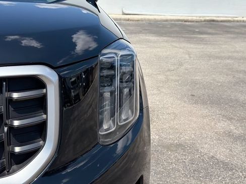 Used 2024 Kia Telluride S FWD image 9