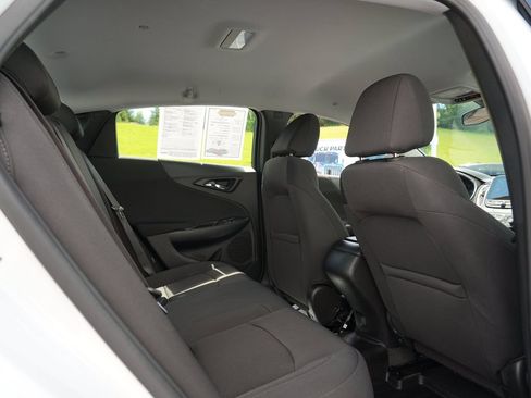 Used 2020 Chevrolet Malibu RS FWD image 28