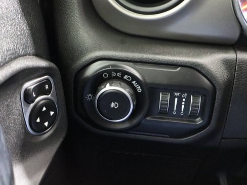 Used 2020 Jeep Wrangler Unlimited Sport S AWD/4WD image 28
