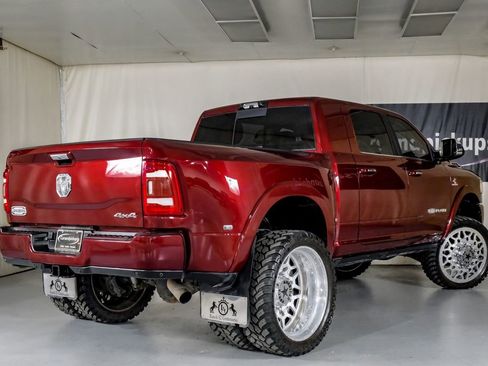 Used 2022 RAM 3500 Limited image 8