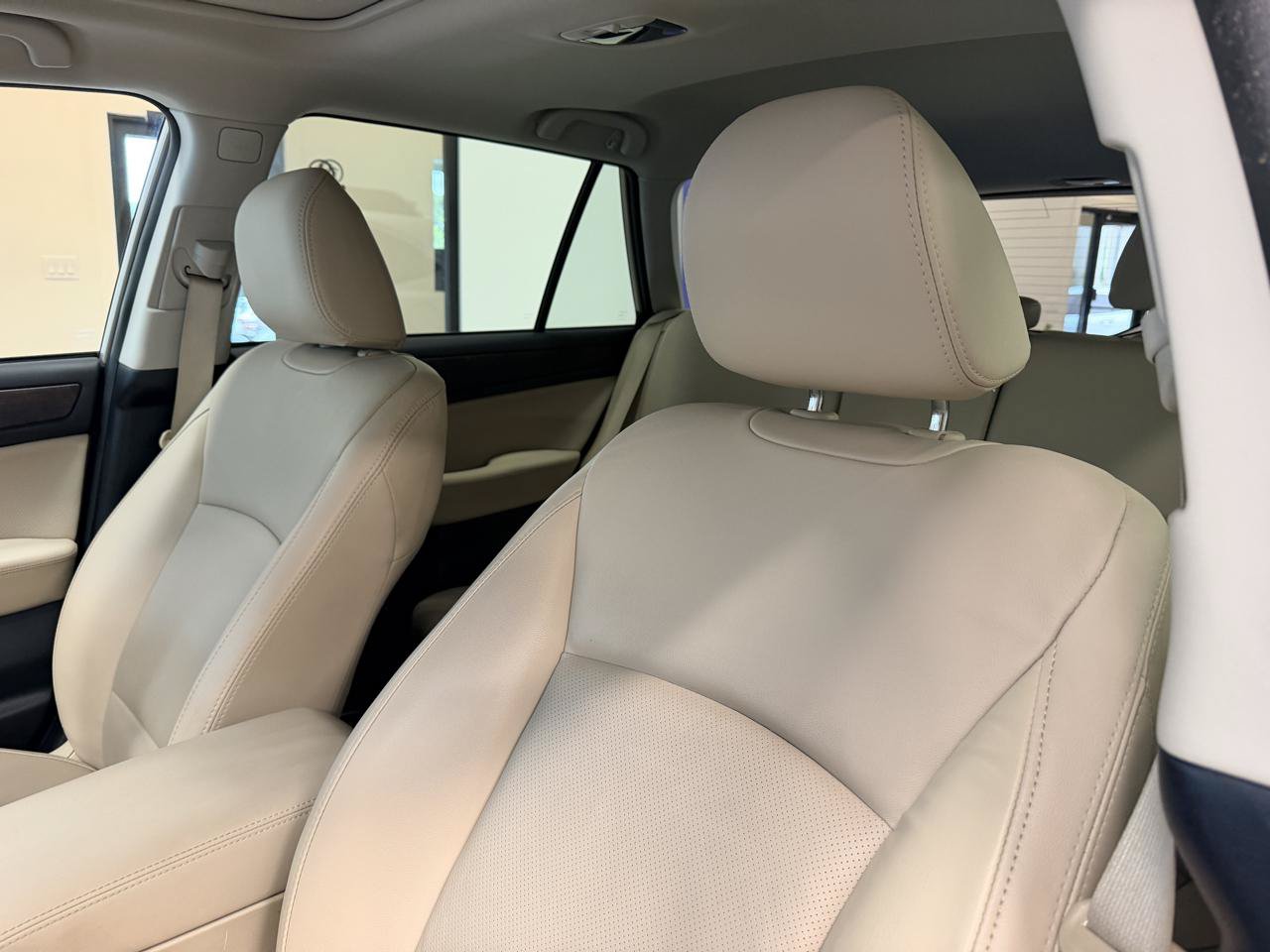 Used 2017 Subaru Outback 2.5i Limited AWD/4WD image 15