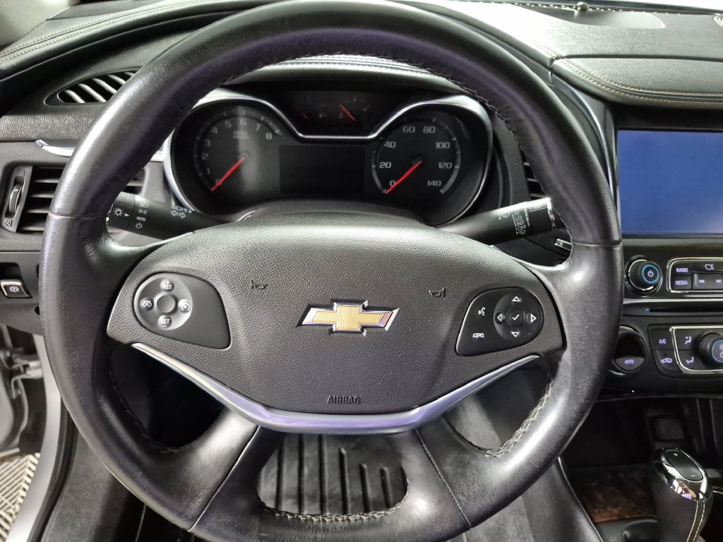 Used 2014 Chevrolet Impala LT FWD image 11