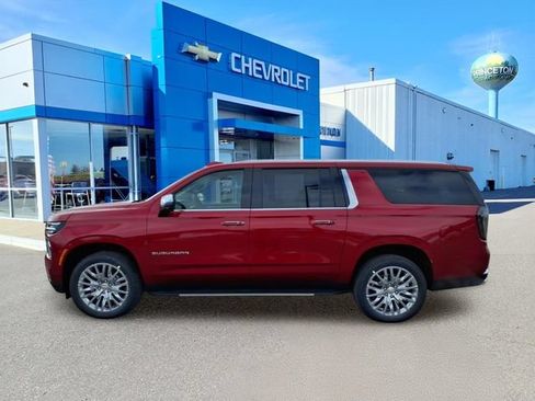 New 2026 Chevrolet Suburban Premier w/ Sun And Tow Package AWD/4WD image 7