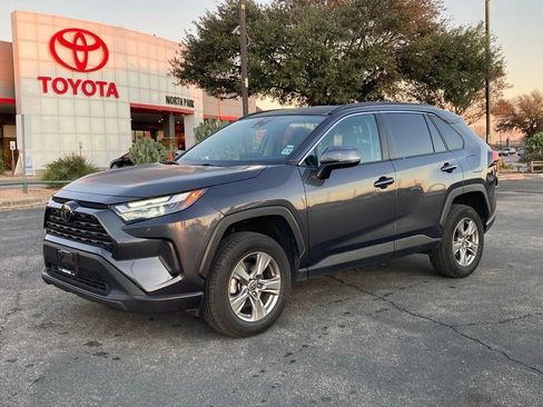 Used 2024 Toyota RAV4 XLE image 1