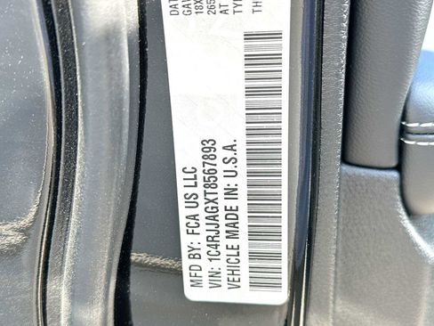 New 2026 Jeep Grand Cherokee L Laredo image 22