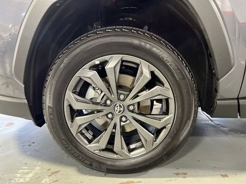 Used 2023 Toyota RAV4 Limited image 9