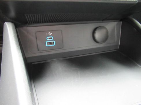 Used 2025 Ford Mustang GT RWD image 28