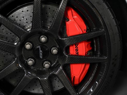 Used 2019 Ford GT RWD image 20