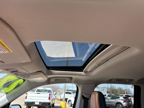 Used 2022 Ford Maverick Lariat w/ Lariat Luxury Package image 20