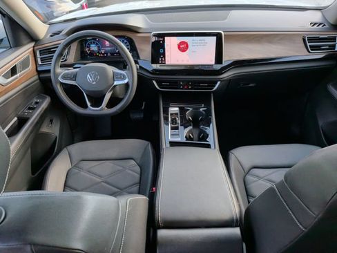 Used 2026 Volkswagen Atlas SE FWD image 26