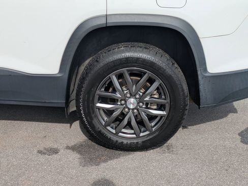 Used 2017 GMC Acadia SLT image 8